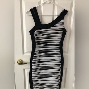 Frank Lyman size 2 bodycon dress